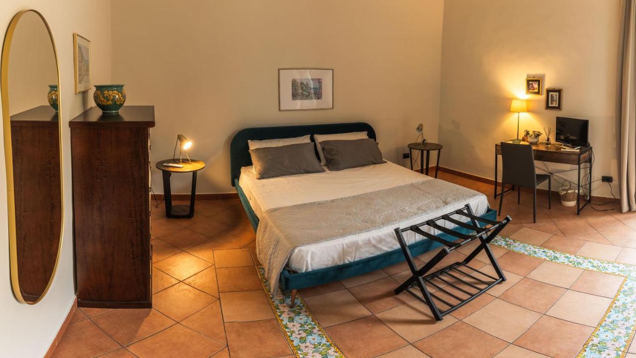 Hippocratica Apartment Salerno Exterior foto