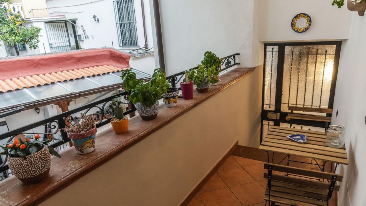Hippocratica Apartment Salerno Exterior foto