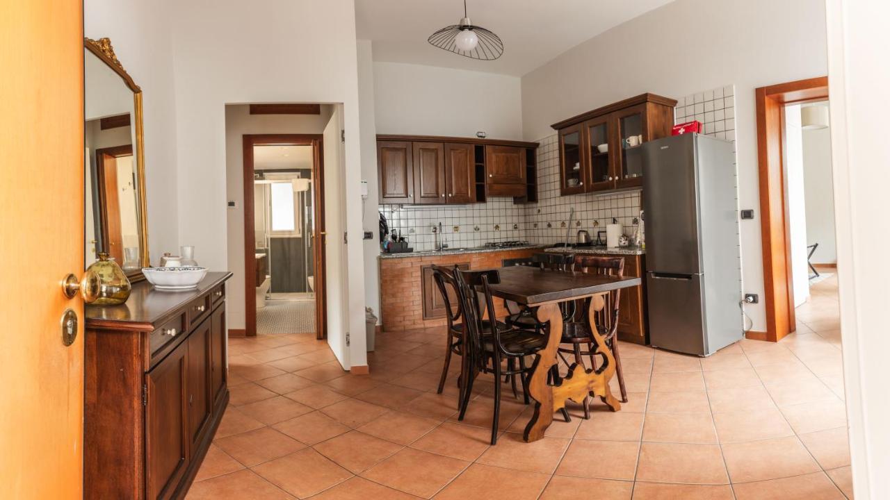 Hippocratica Apartment Salerno Exterior foto
